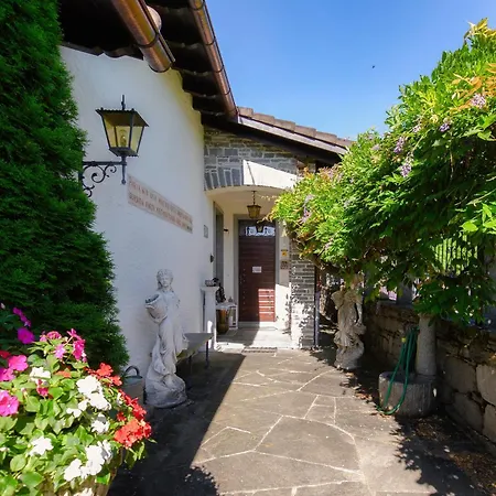 아파트 Al Capriccio By Quokka 360 - A Short Distance From The Center Of Ascona 로손